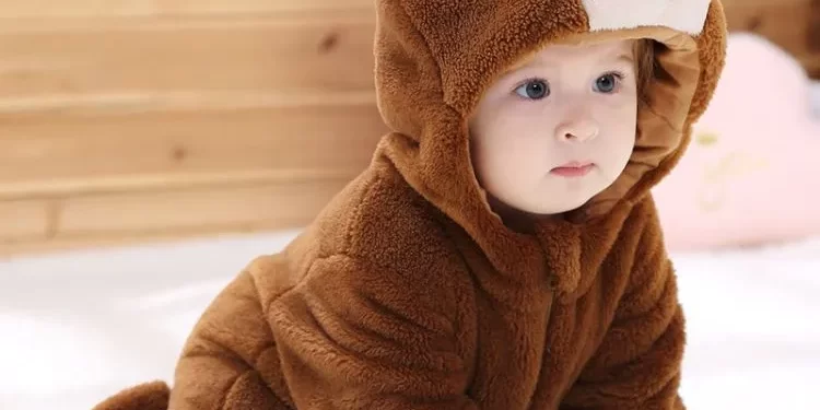 Bear Design Long Sleeve Baby Jumpsuit: Adorable Comfort For Your Little One